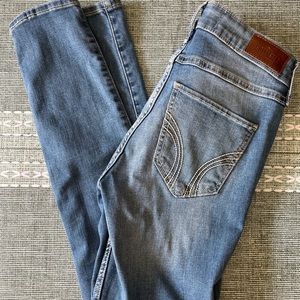 Women’s Hollister Jeans Skinny size 1s